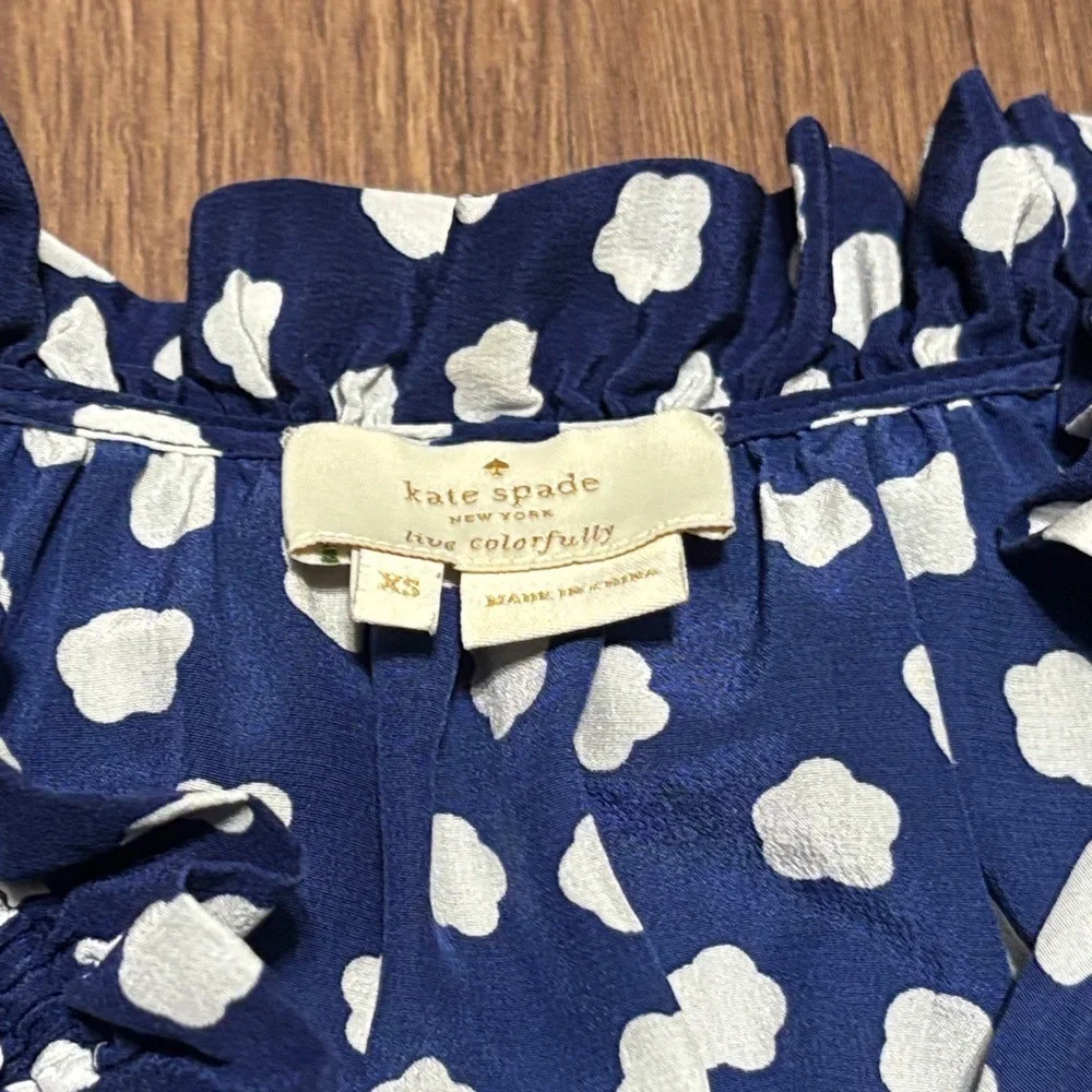 Kate Spade Navy and White Floral Top Size: XS